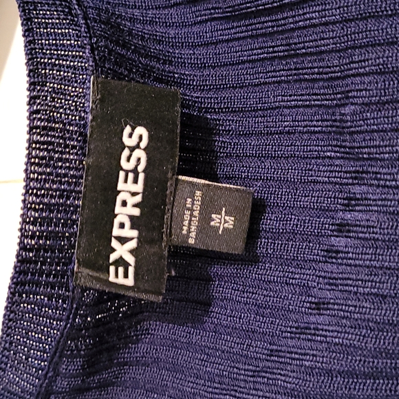 🎀 Express Deep V-neck Blouse - Picture 2 of 3